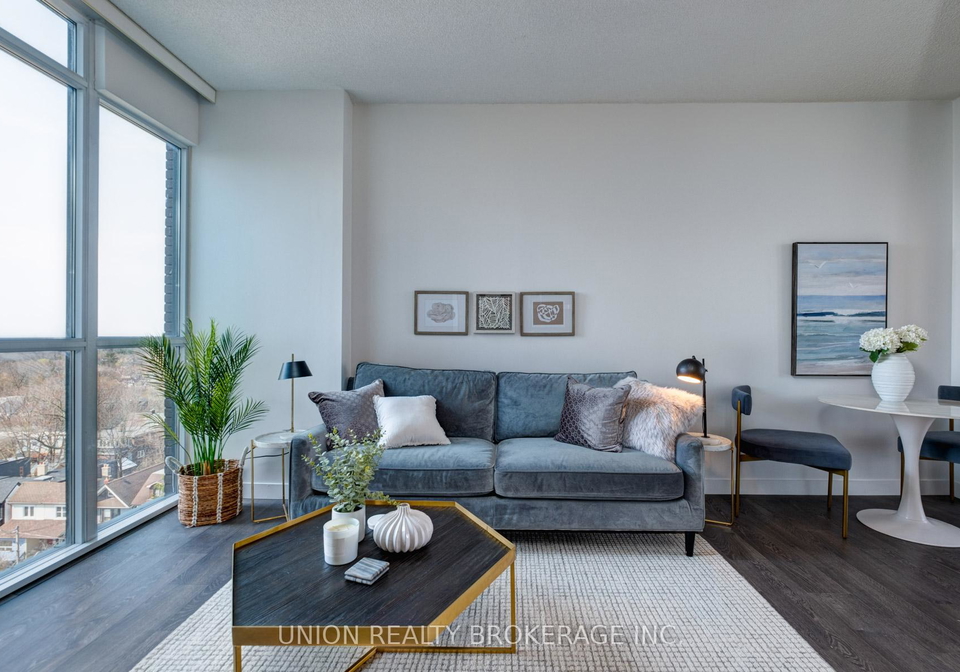 2055-danforth-avenue-toronto-ontario-e12109449