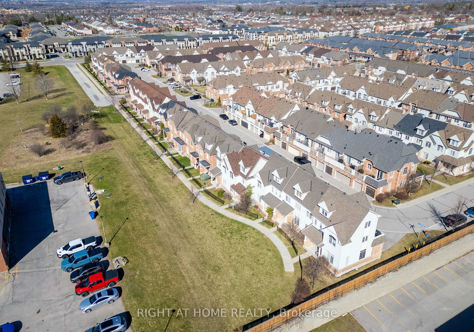 68-wicker-park-way-whitby-ontario-e12109873