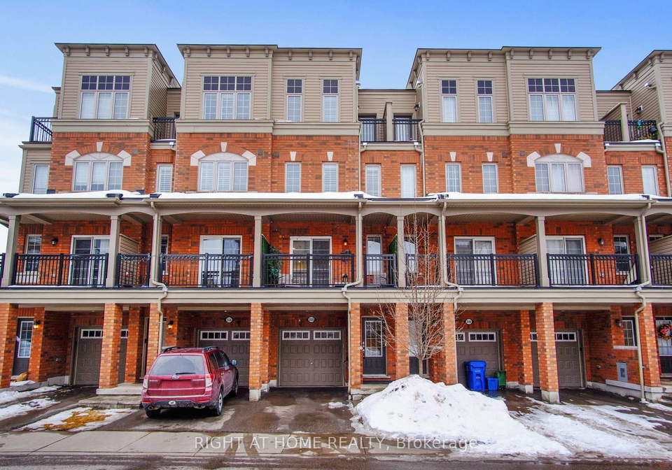 2558-bromus-path-oshawa-ontario-e12111443