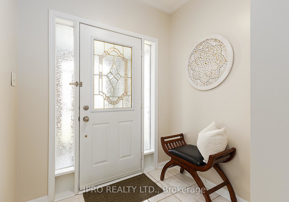 15-juneau-crescent-whitby-ontario-e12111955