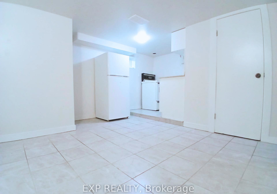 207-gamble-avenue-east-york-ontario-e12112381