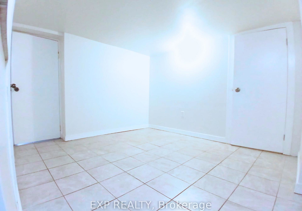 207-gamble-avenue-east-york-ontario-e12112381