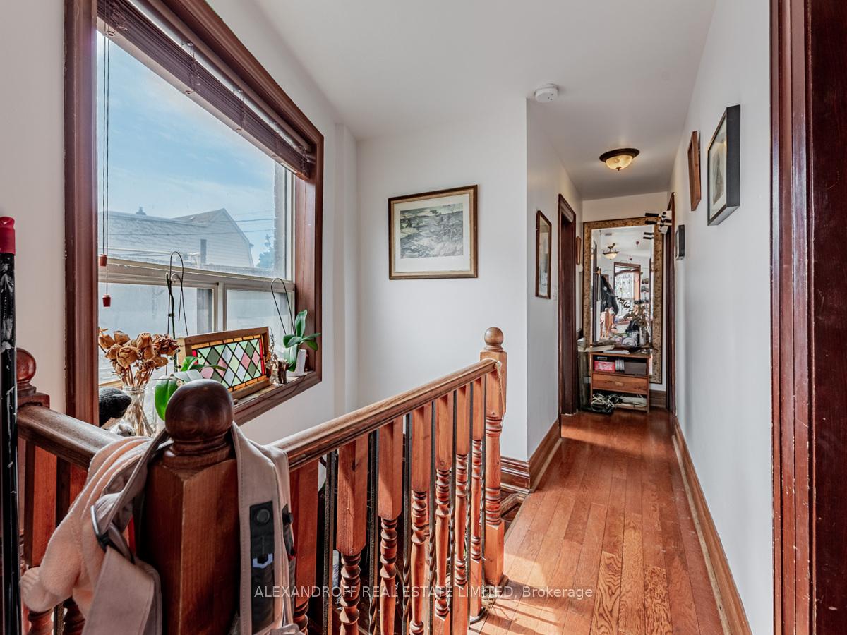 61-cambridge-avenue-east-york-ontario-e12112811
