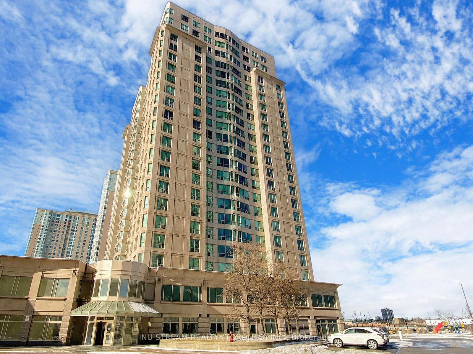 18-lee-centre-drive-scarborough-ontario-e12116896