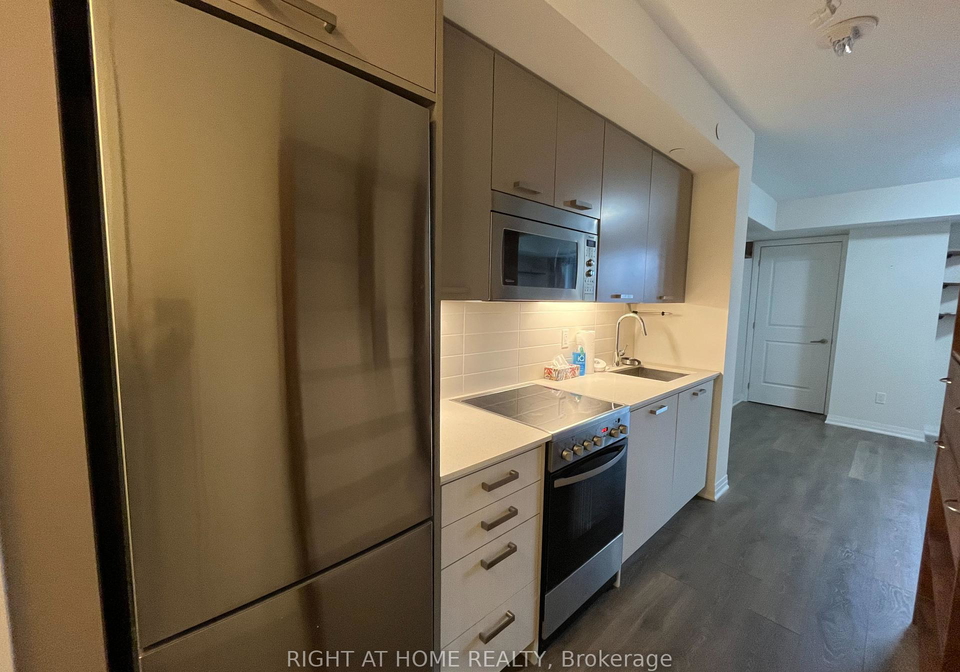 2301-danforth-avenue-toronto-ontario-e12120852