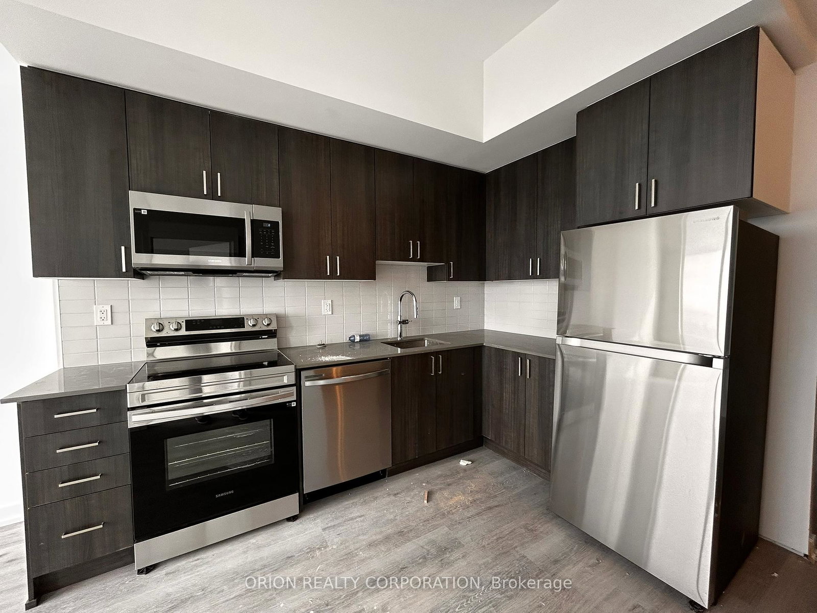 1435-celebration-drive-pickering-ontario-e12121278