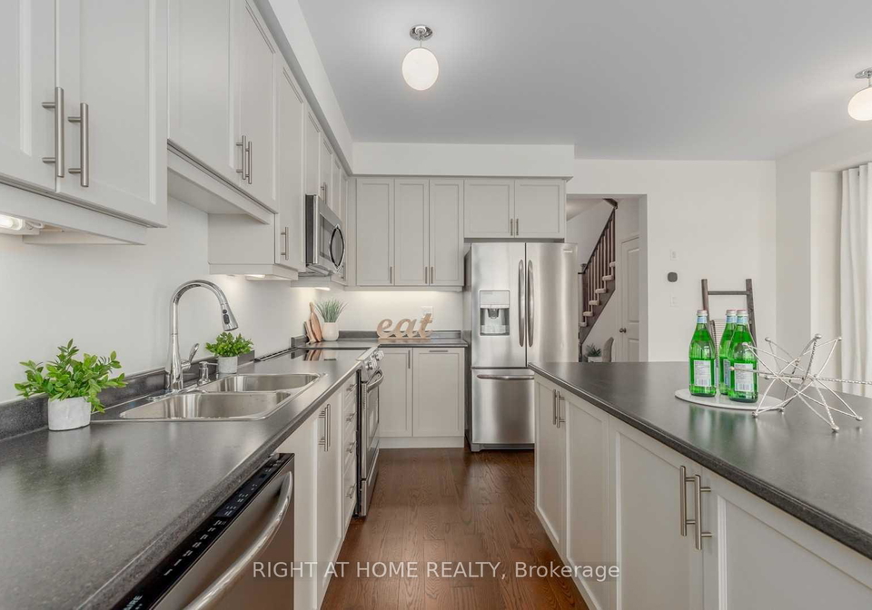 59-crows-nest-lane-clarington-ontario-e12123211