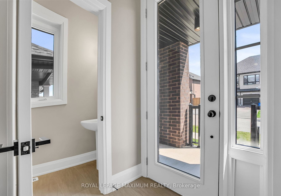 139-closson-drive-whitby-ontario-e12123393