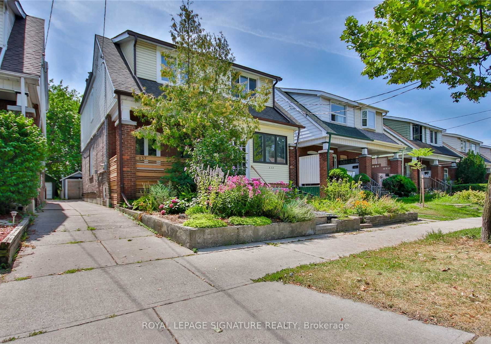 637-milverton-boulevard-east-york-ontario-e12124603
