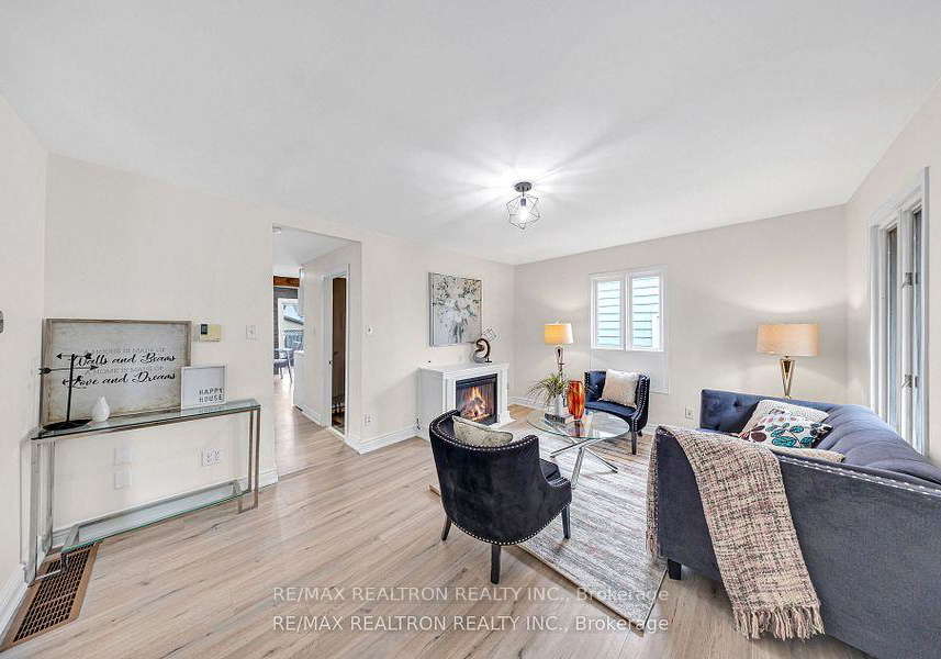 8-maple-street-ajax-ontario-e12126969