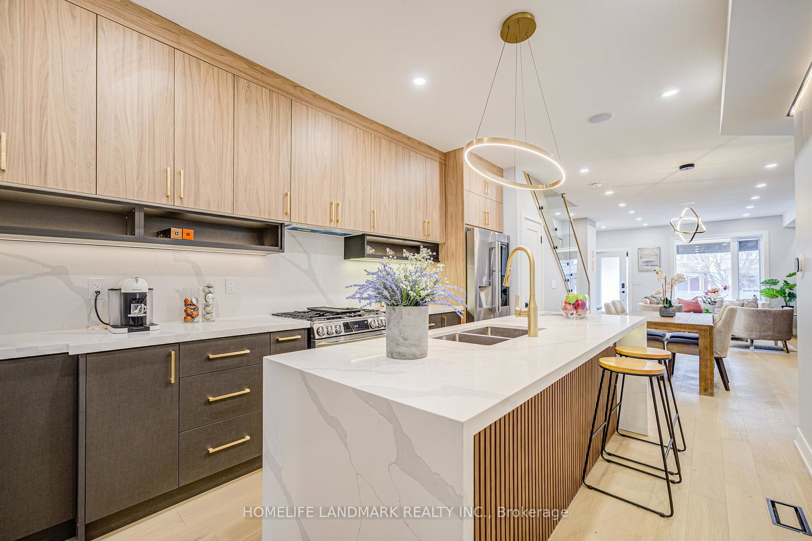 770-pape-avenue-east-york-ontario-e12127052