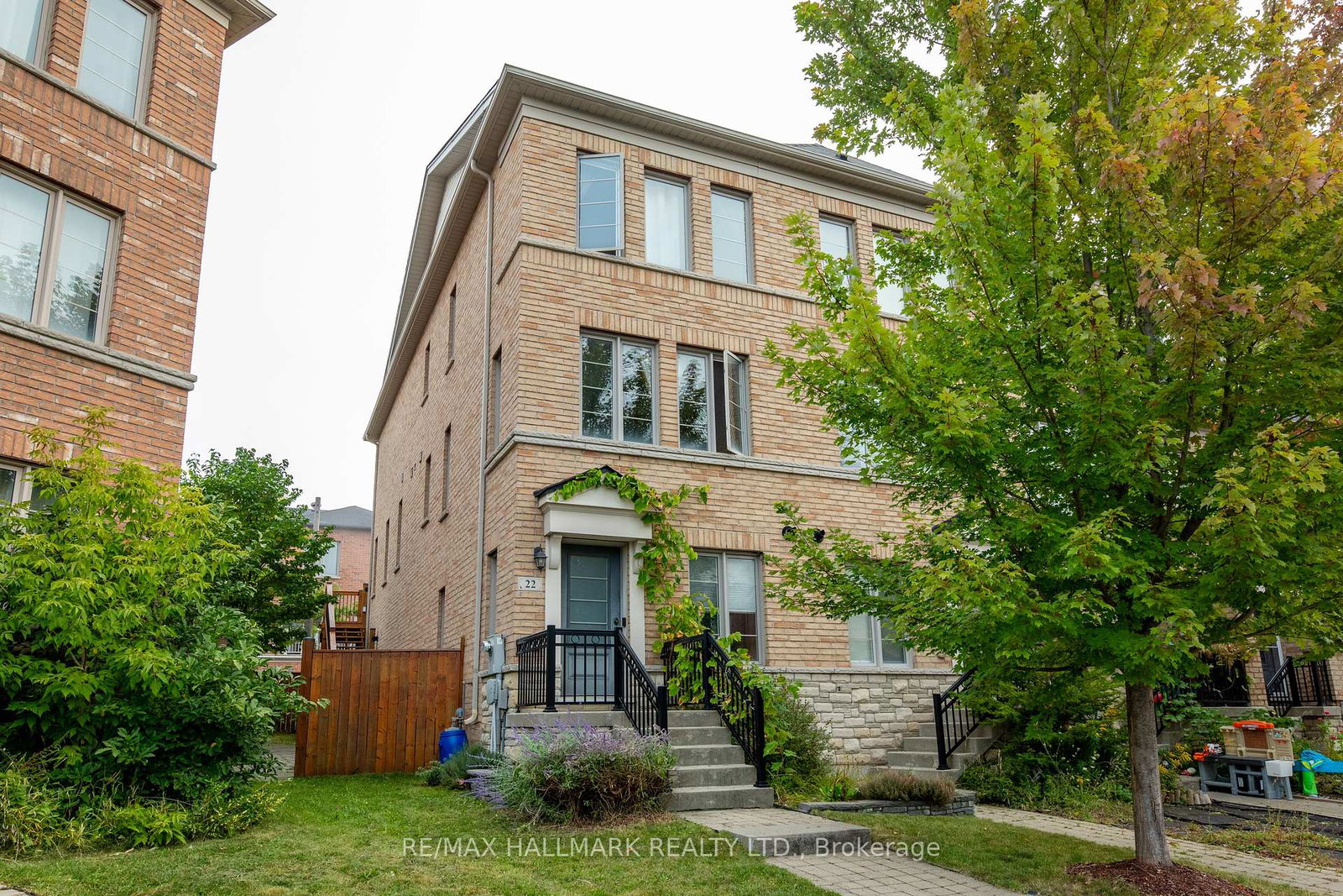 22-belanger-crescent-scarborough-ontario-e12127111