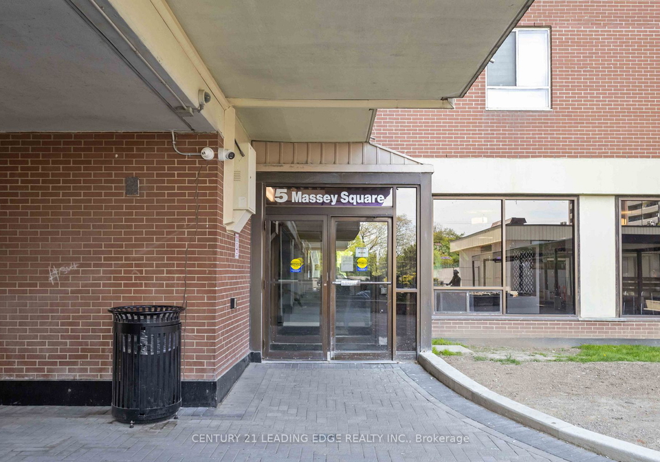 5-massey-square-e-east-york-ontario-e12128767