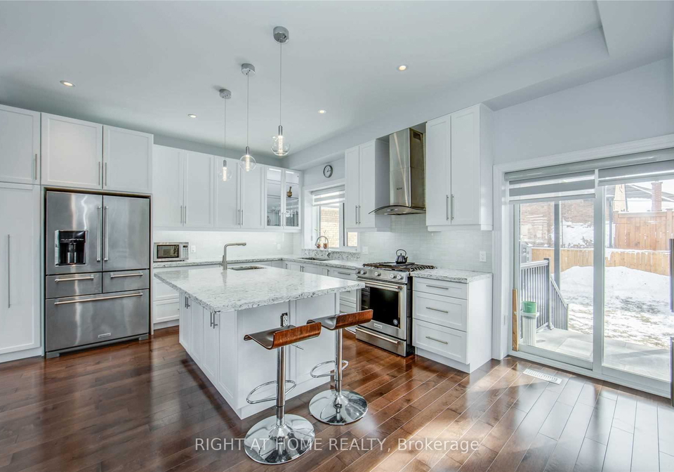 484-donlands-avenue-east-york-ontario-e12129438