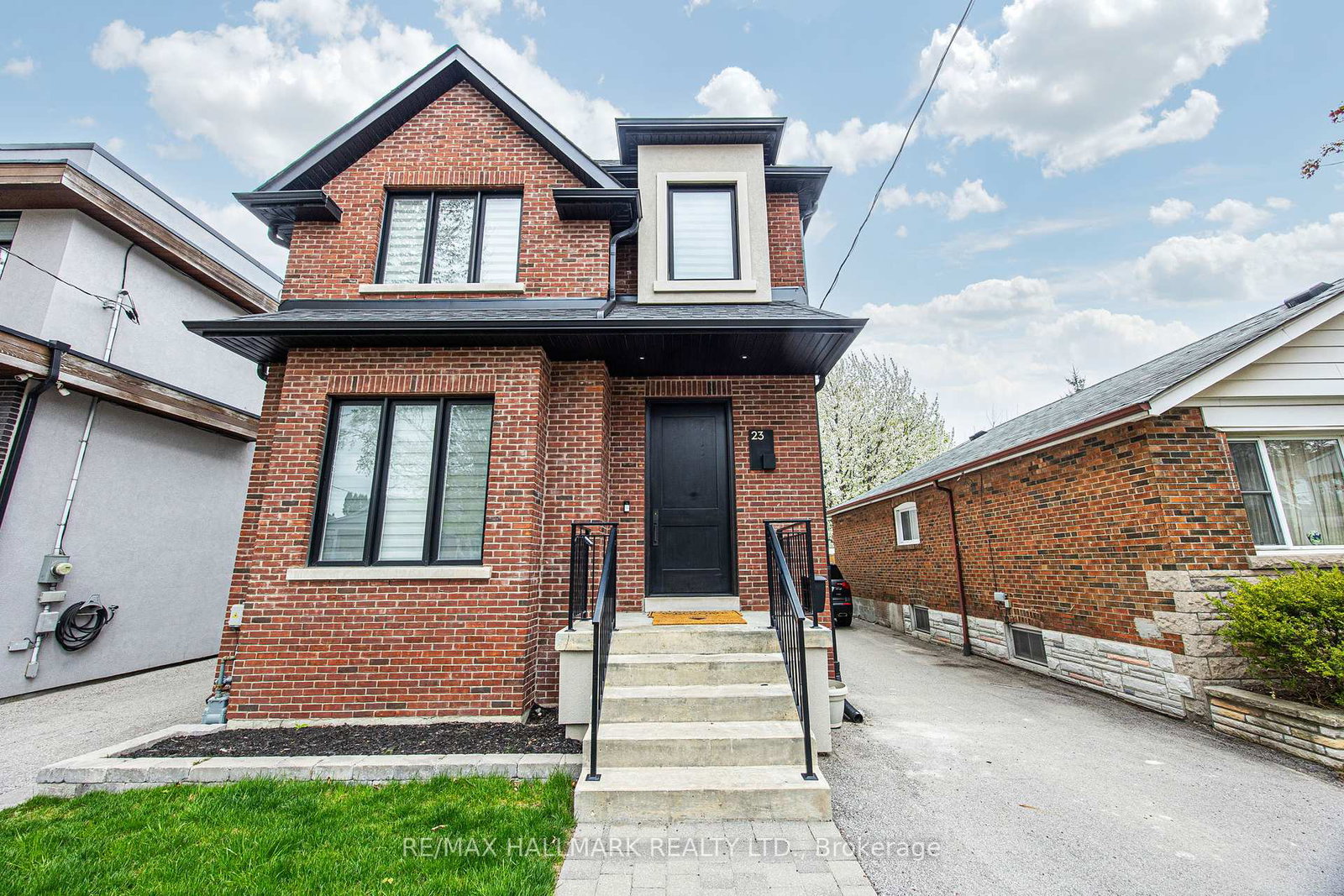 23-roblin-avenue-east-york-ontario-e12130024