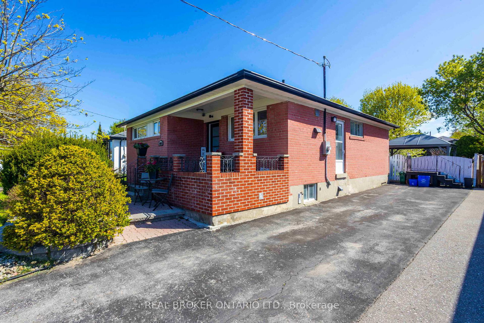 1005-walton-boulevard-whitby-ontario-e12130429