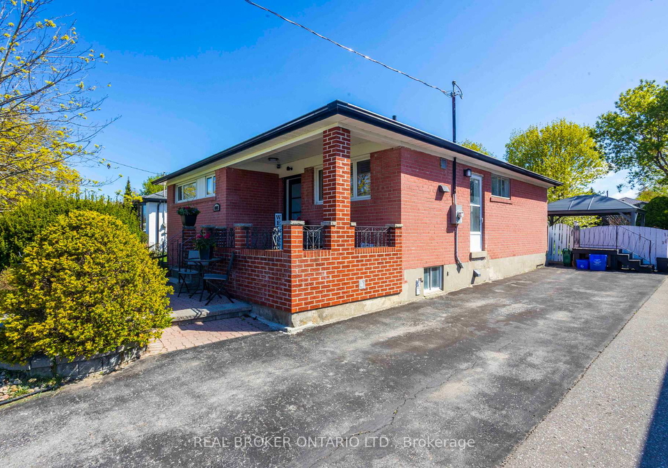 1005-walton-boulevard-whitby-ontario-e12130429