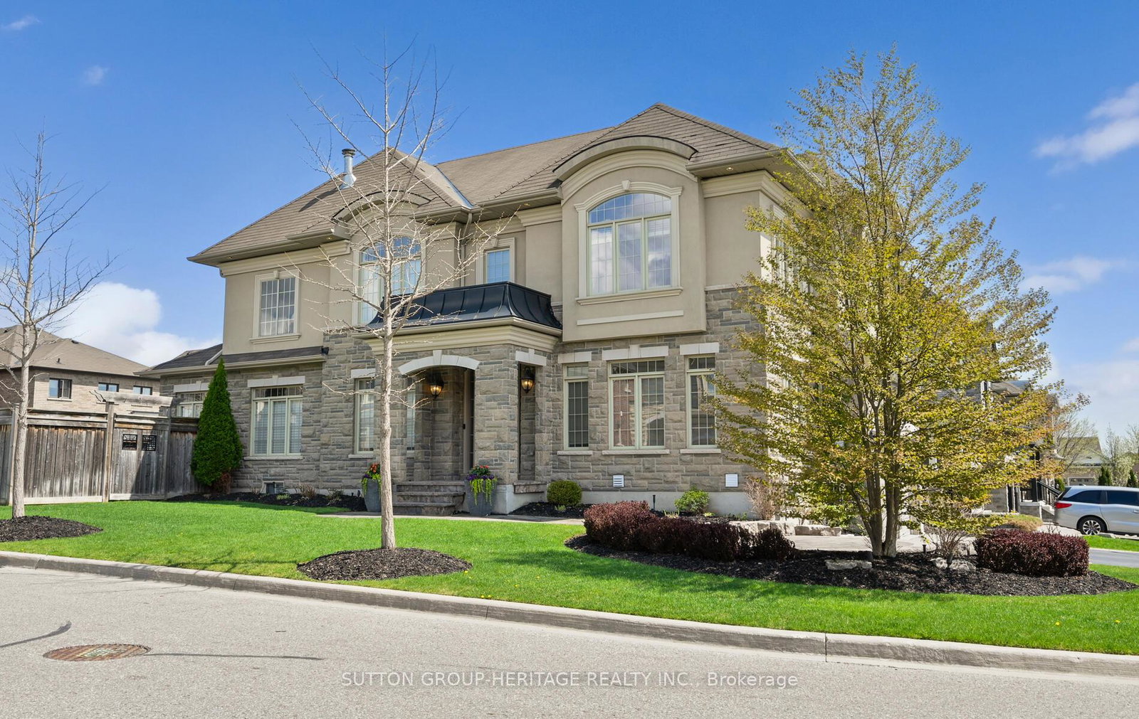 11-serene-court-whitby-ontario-e12130839
