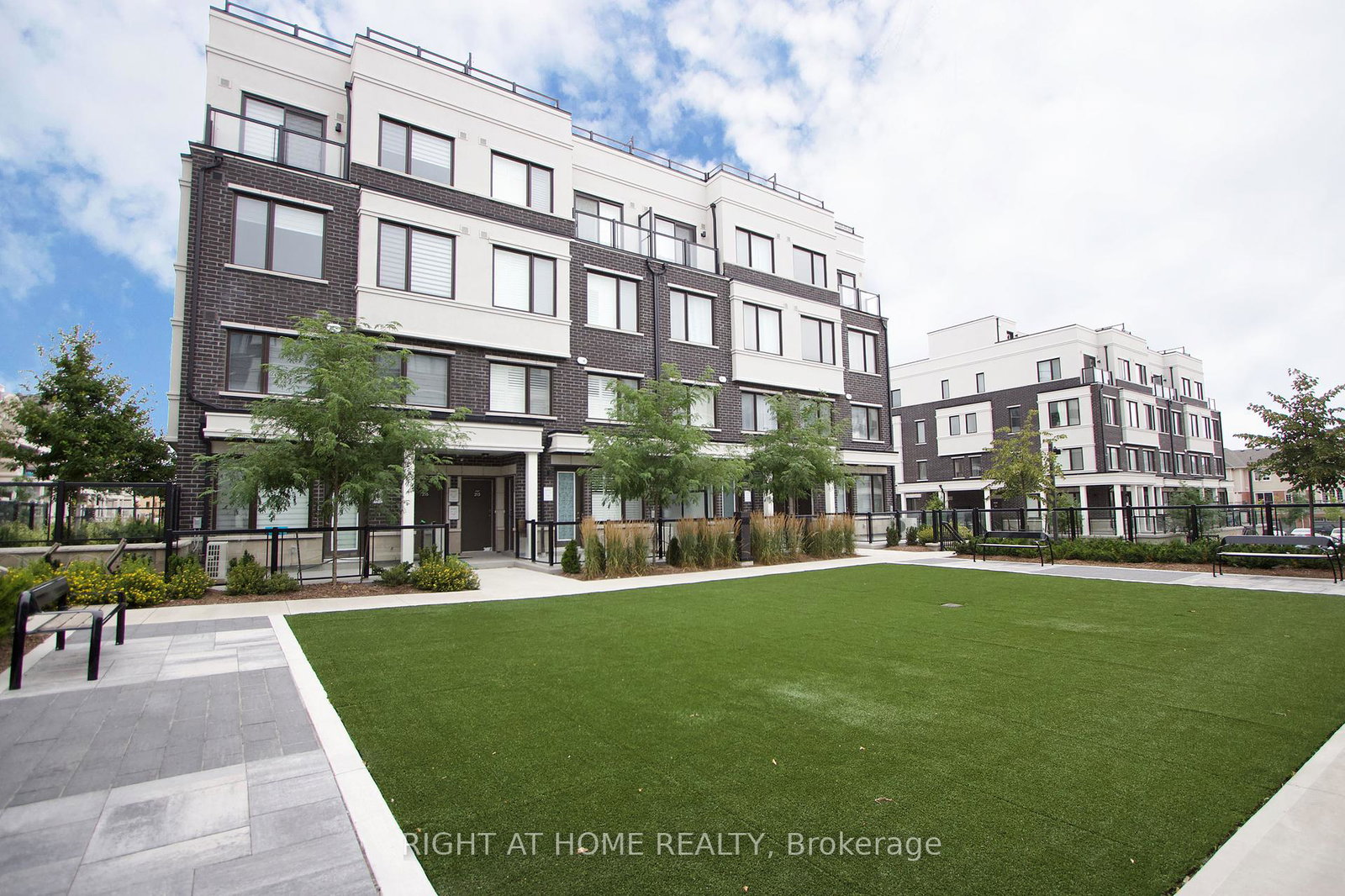 1711-pure-springs-boulevard-pickering-ontario-e12134369