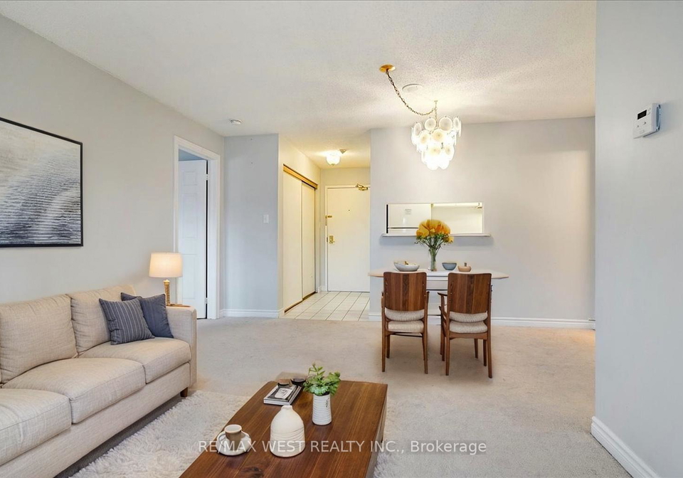 193-lake-driveway-w-ajax-ontario-e12134600