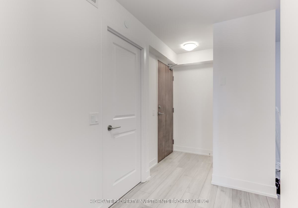 1215-bayly-street-pickering-ontario-e12135438