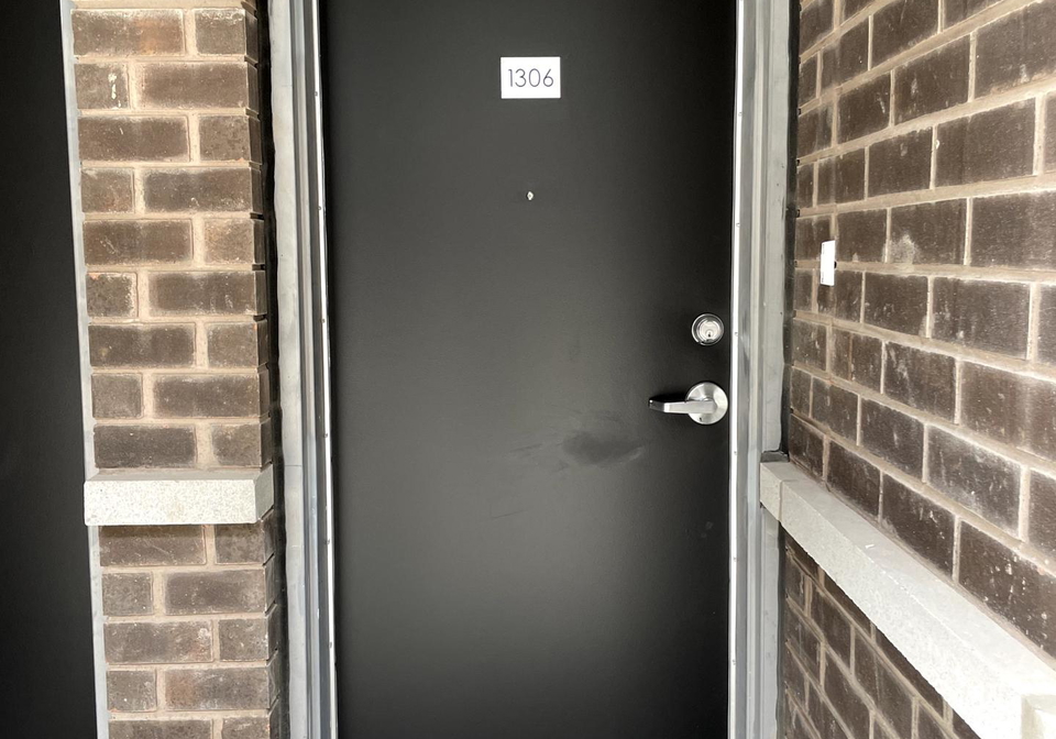 1695-dersan-street-pickering-ontario-e12136608