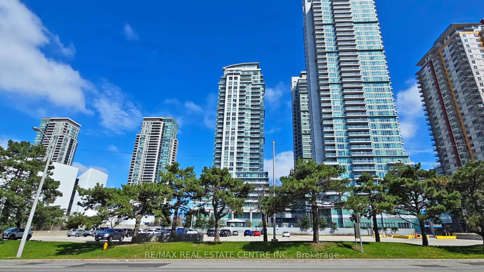 60-tower-centre-court-scarborough-ontario-e12137235