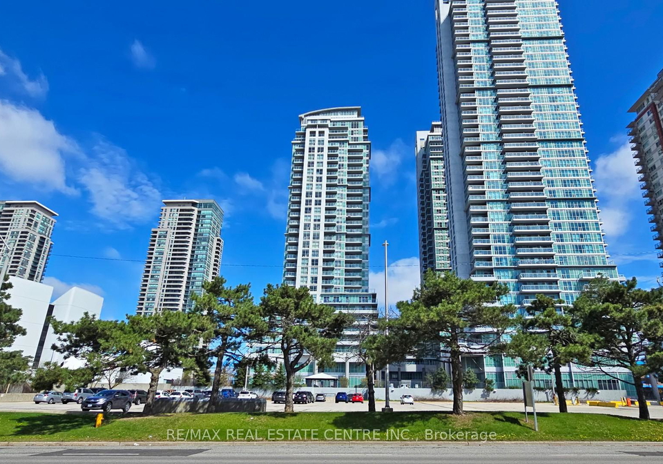 60-tower-centre-court-scarborough-ontario-e12137235