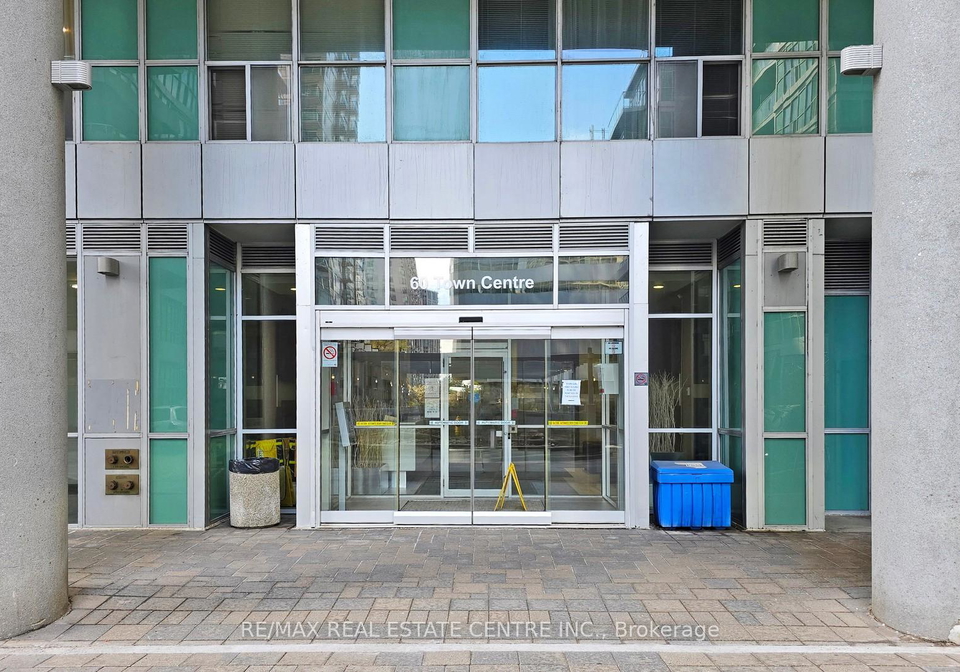 60-tower-centre-court-scarborough-ontario-e12137235
