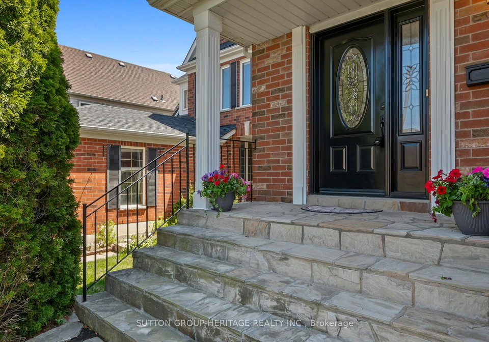 33-southwell-avenue-whitby-ontario-e12137999