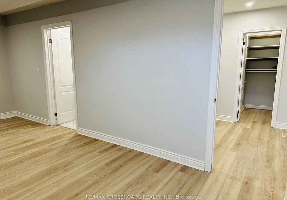 1405-woodbine-avenue-east-york-ontario-e12141159