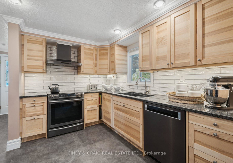 5-peters-pike-clarington-ontario-e12147829