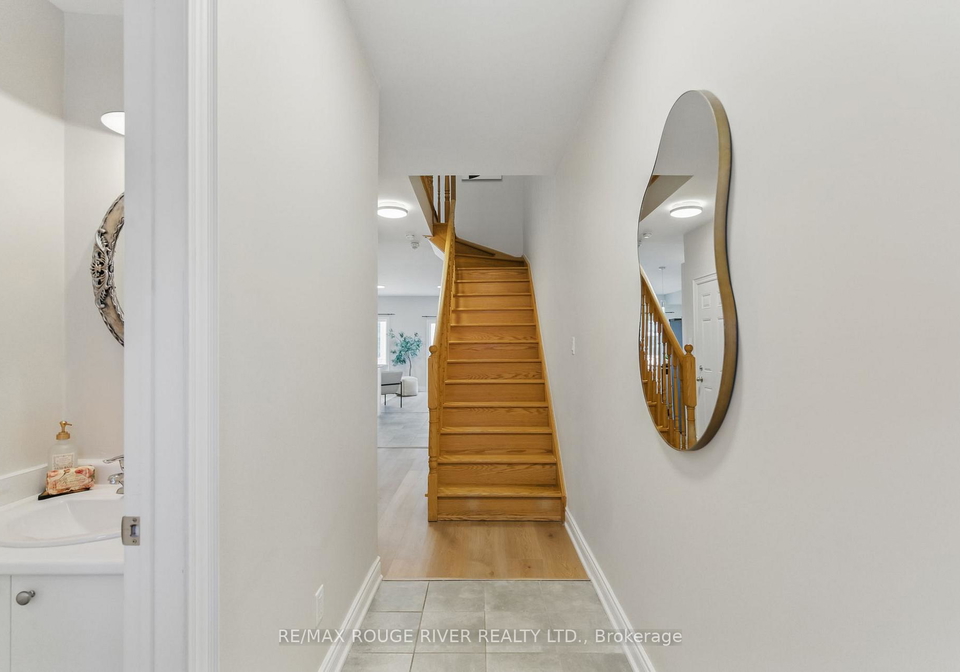 4-prospect-way-whitby-ontario-e12148104
