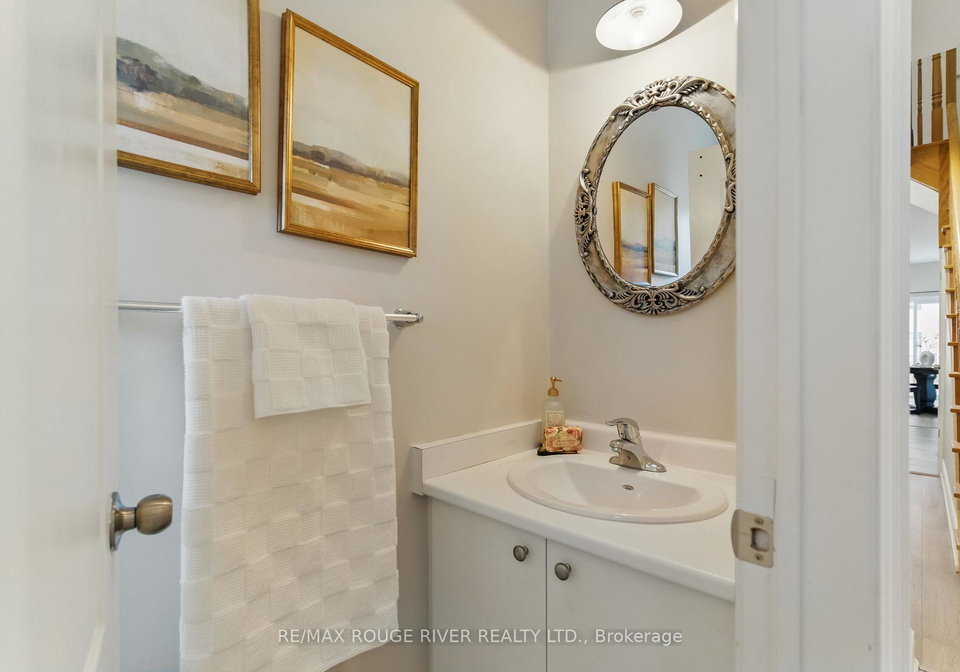 4-prospect-way-whitby-ontario-e12148104