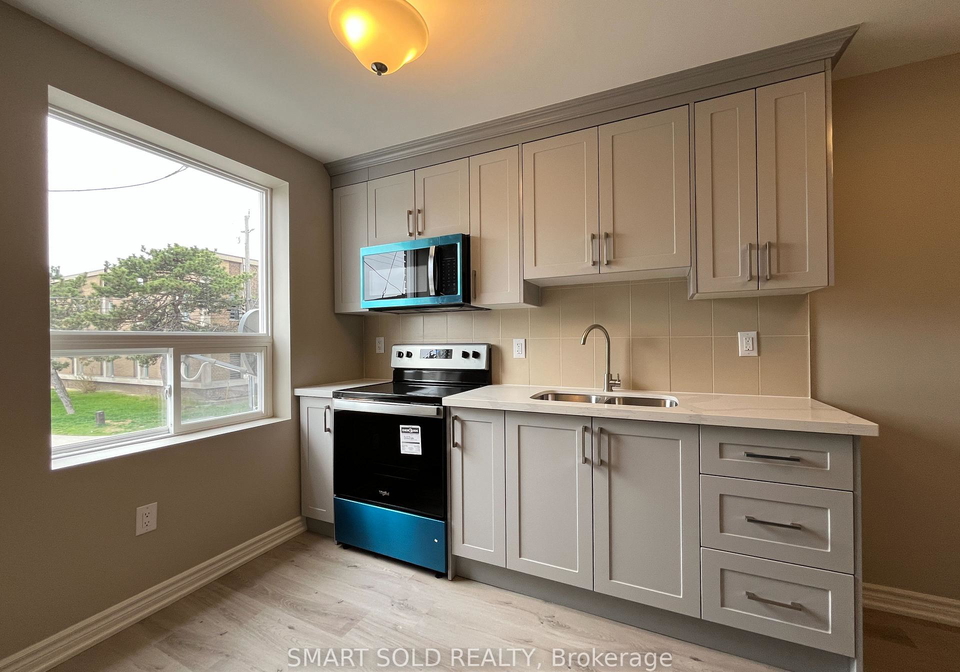 381-donlands-avenue-east-york-ontario-e12148518