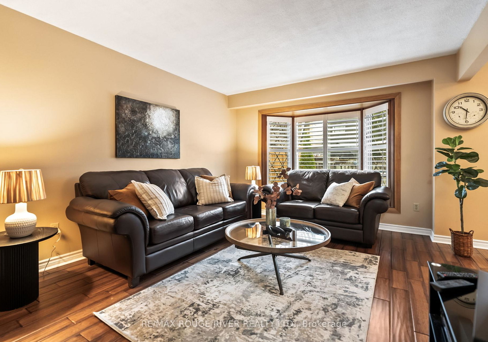 9-harrison-court-whitby-ontario-e12149911