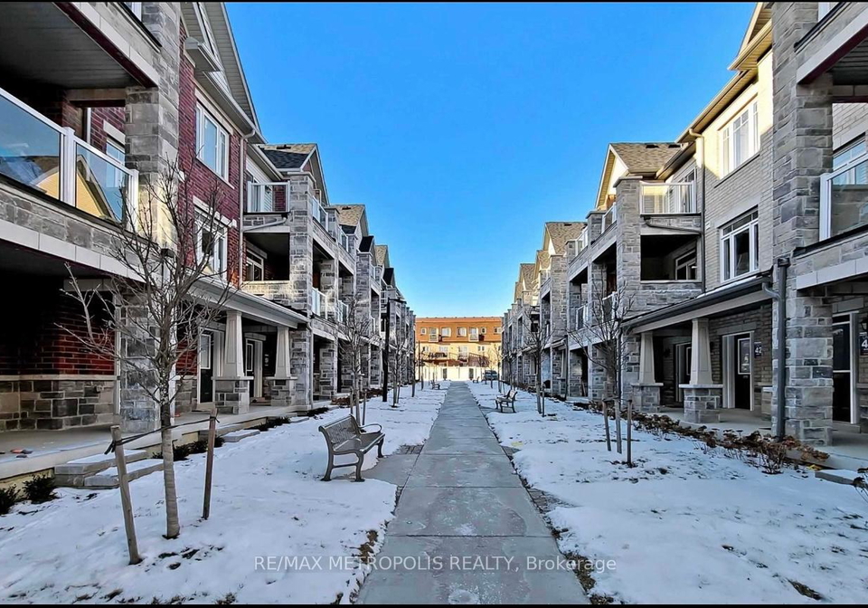 2568-ladyfern-crossing-pickering-ontario-e12156356