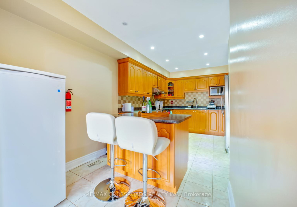146-quantrell-trail-scarborough-ontario-e12160797