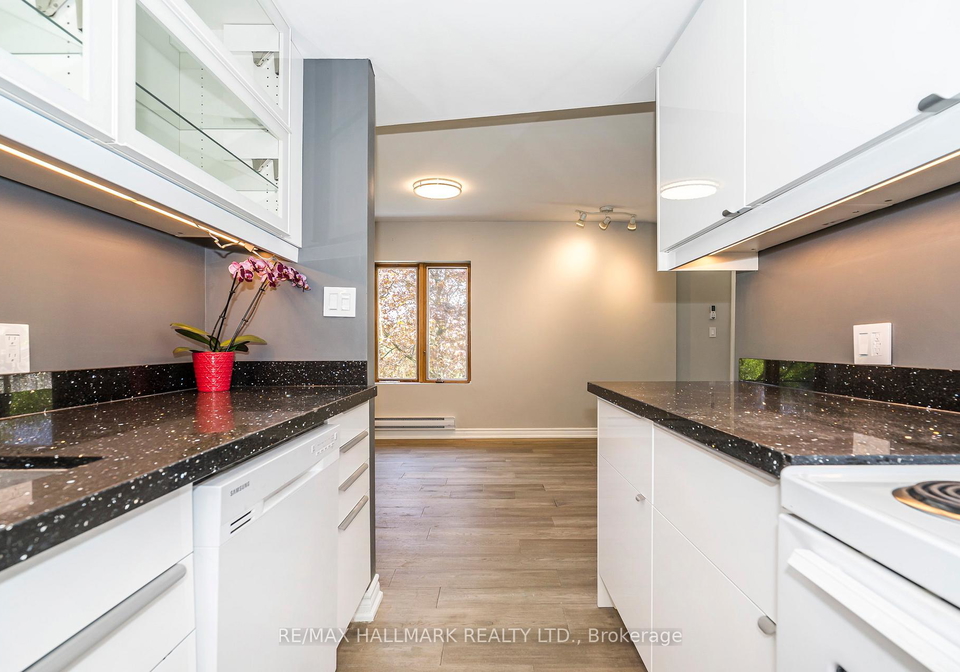 3hogarth-avenue-toronto-ontario-e12161175