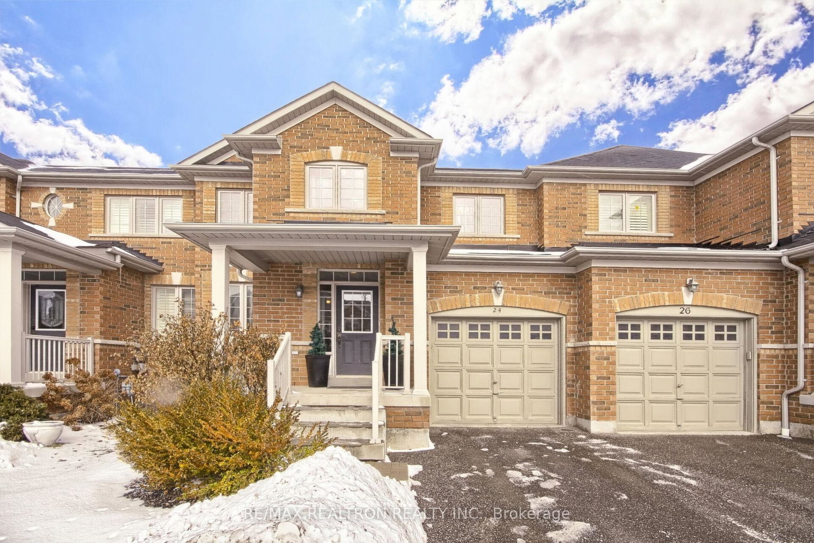 24-westport-drive-whitby-ontario-e12161877