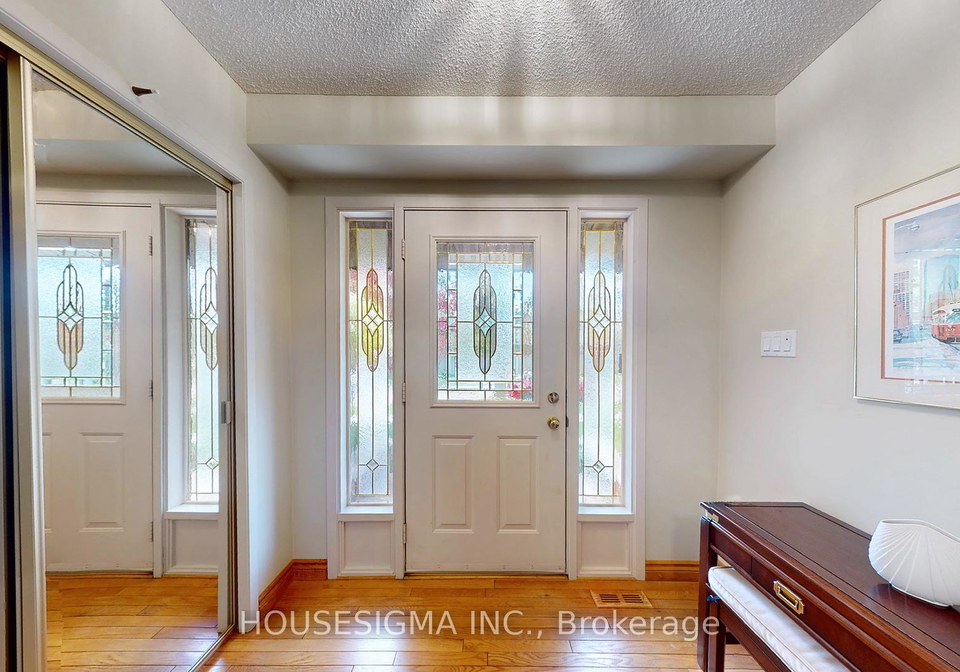 2-chiefswood-square-scarborough-ontario-e12162077