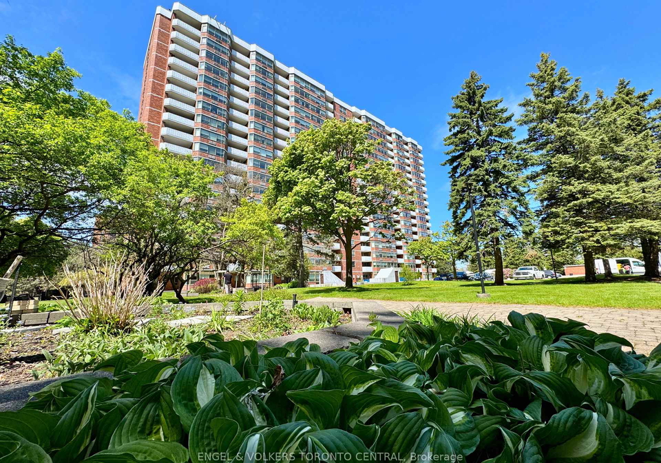 121-ling-road-scarborough-ontario-e12163122