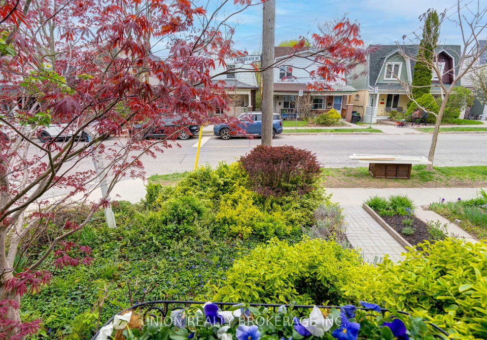 11-roseheath-avenue-toronto-ontario-e12163812