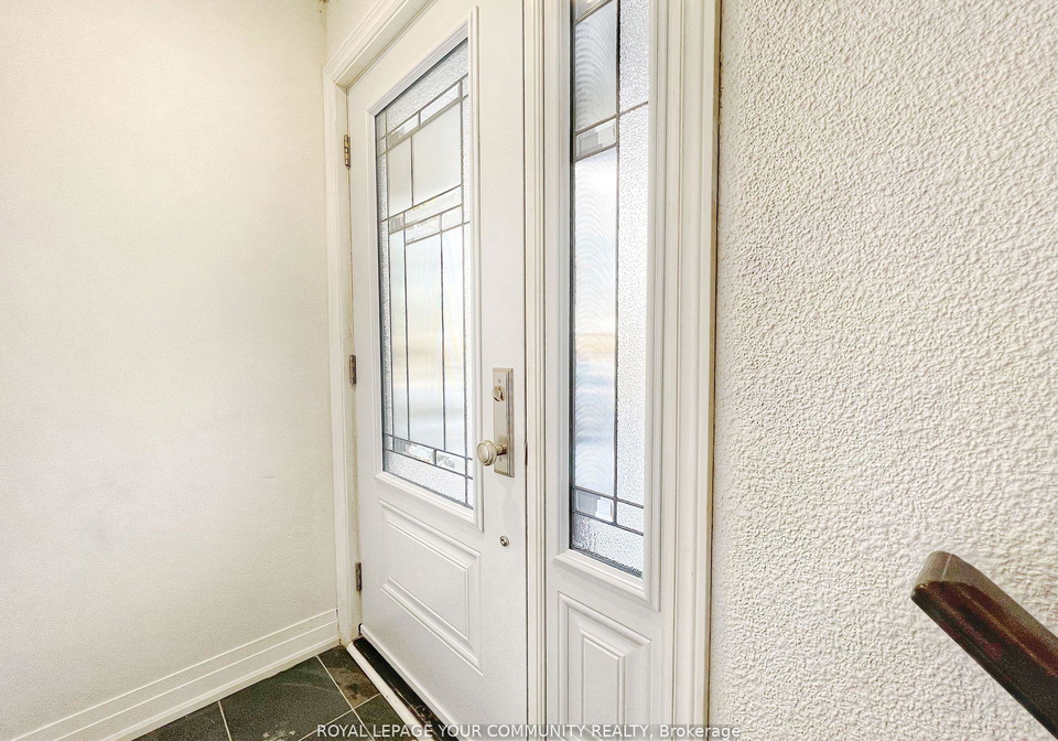 32-castor-crescent-scarborough-ontario-e12165460