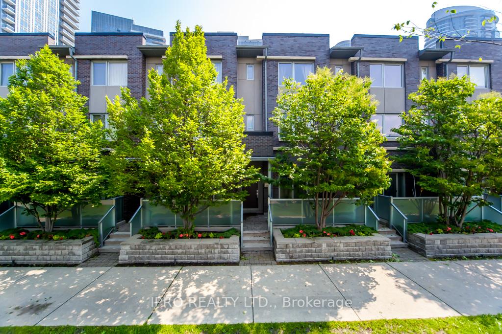 295-village-green-square-scarborough-ontario-e12166865