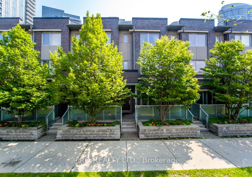 295-village-green-square-scarborough-ontario-e12166865