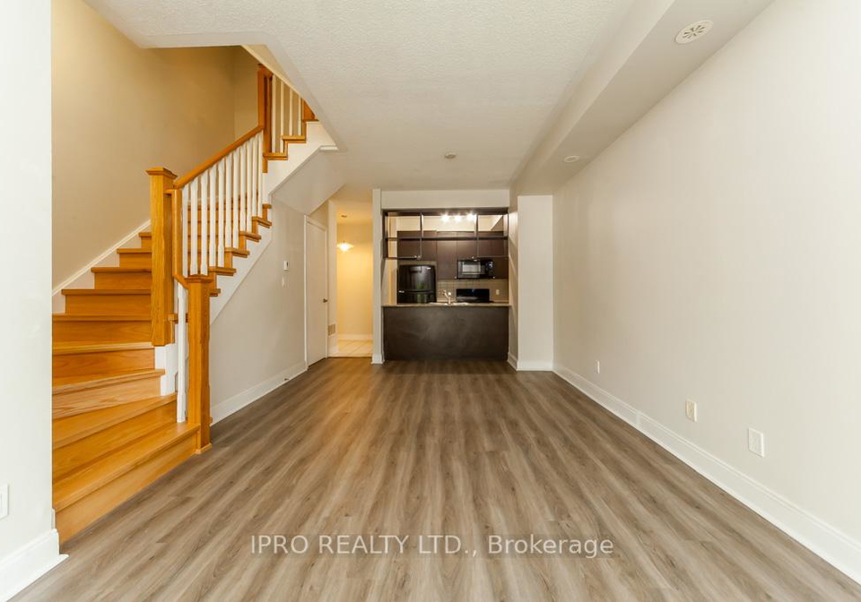 295-village-green-square-scarborough-ontario-e12166865
