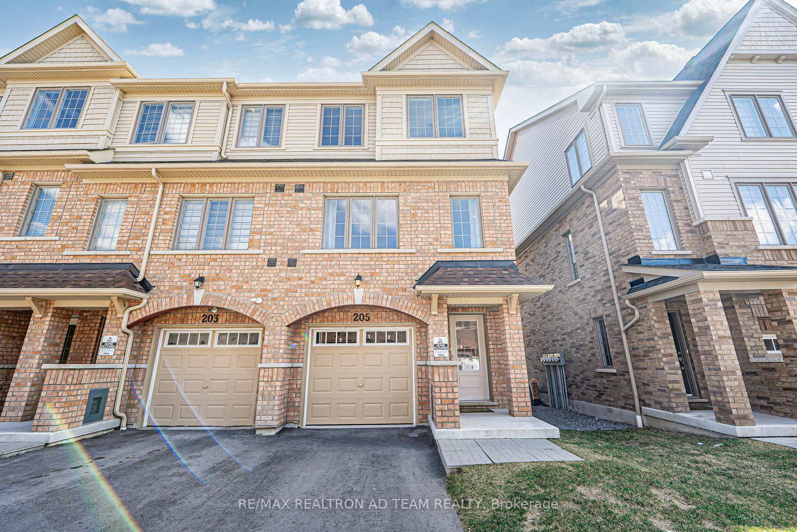 205-royal-northern-path-oshawa-ontario-e12169919