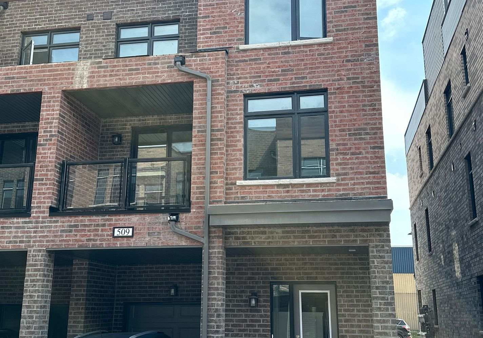 1865-parkway-pickering-ontario-e12170865