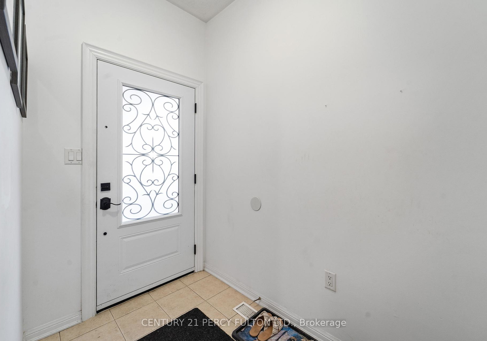 100-hummingbird-drive-scarborough-ontario-e12171454